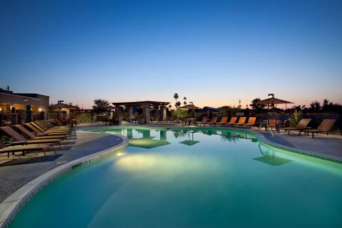 Фотография гостиницы Courtyard by Marriott Scottsdale Salt River