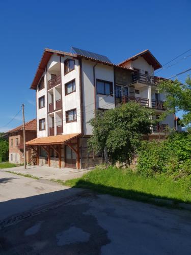 Фотография гостевого дома Къща за гости Александра