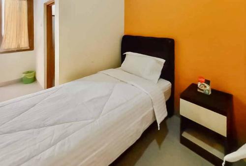 Фотография гостиницы RedDoorz @ Tinggede Area Palu