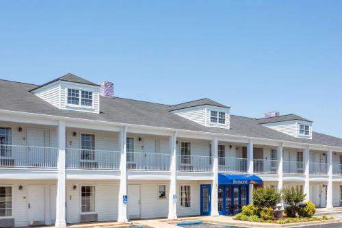 Фотография мотеля Baymont by Wyndham Easley/Greenville