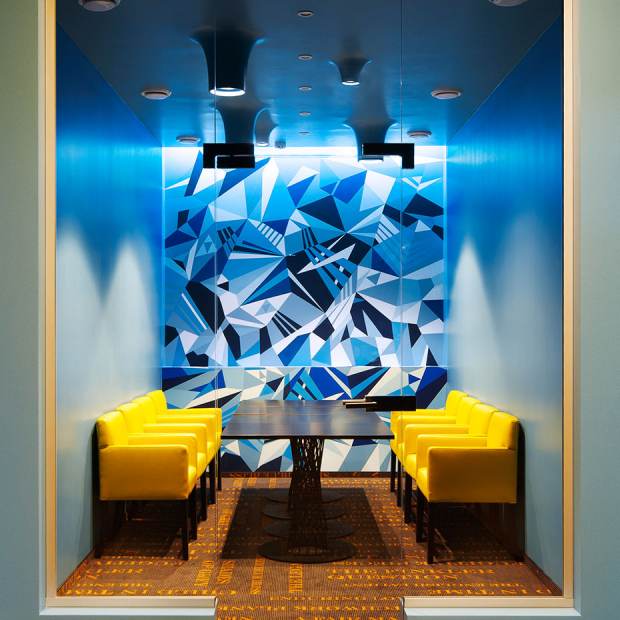 Фотография комнаты для переговоров