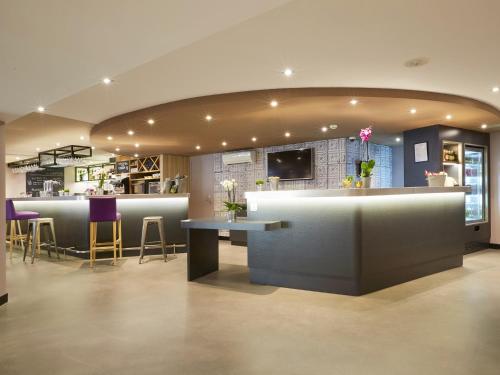 Фотография гостиницы Campanile Lyon Centre - Berges du Rhône