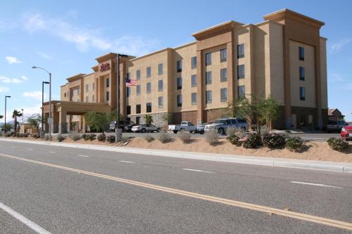 Фотография гостиницы Hampton Inn and Suites Barstow