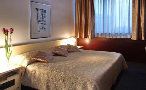 Фотография гостиницы Hotel Slavija Garni