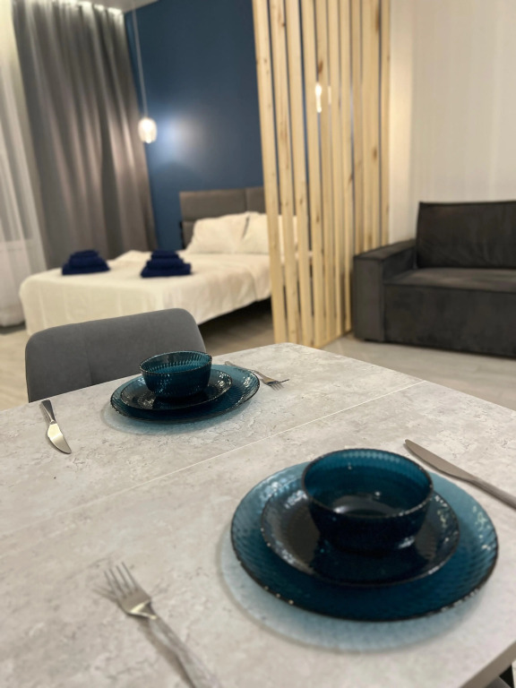 Фотография квартиры Квартира видовая студия в историческом центре с видом на набережную и водохранилище