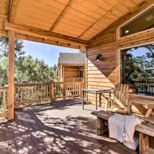 Фотография гостевого дома Waterfront Lakeside Home-1 Block to Boat Ramp