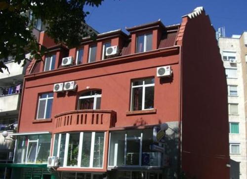 Фотография гостевого дома Family Hotel RUJETA Семеен Хотел РУЖЕТА - идеален център