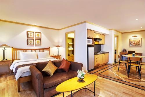 Фотография гостиницы Riverfront Bangkok - SHA Extra Plus