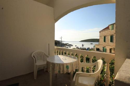 Фотография гостевого дома Apartments by the sea Rukavac, Vis - 1154