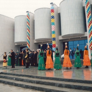 Фотография Мангыстауский областной музыкально-драматический театр им. Н. Жантурина