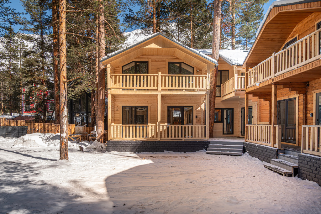 Фотография Коттеджа Коттедж в Терсколе от Квартирукинг