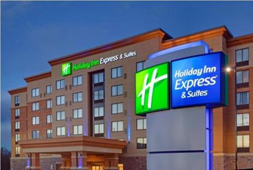 Фотография гостиницы Holiday Inn Express Hotel & Suites Ottawa West-Nepean, an IHG Hotel