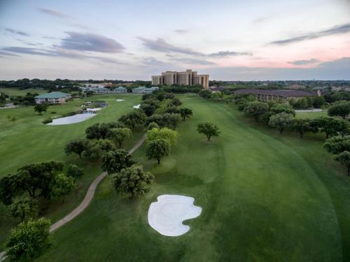 Фотография гостиницы Four Seasons Resort and Club Dallas at Las Colinas