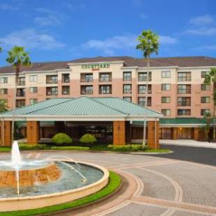 Фотографии гостиницы
Courtyard by Marriott Orlando Lake Buena Vista in the Marriott Village