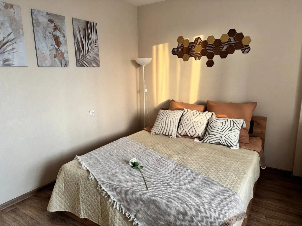 Фотография квартиры Апартаменты Дизайнерская двухкомнатная квартира