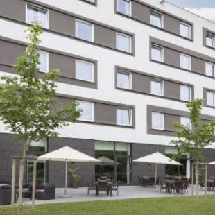 Фотографии гостиницы 
            Holiday Inn Express Friedrichshafen, an IHG Hotel