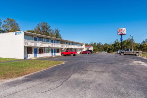 Фотография гостиницы Motel 6-Connellys Springs, NC