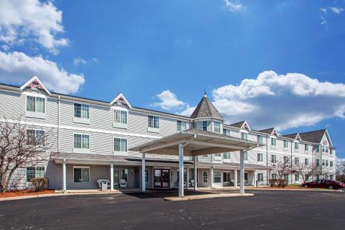 Фотография гостиницы Comfort Inn & Suites Geneva- West Chicago