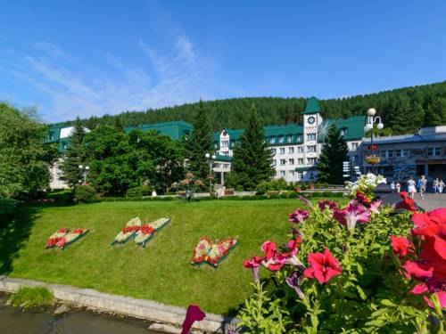 Фотографии санатория 
            Алтай-West