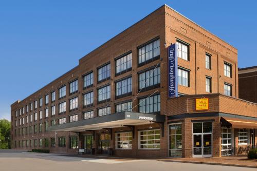 Фотография гостиницы Hampton Inn Huntsville/Village of Providence, AL