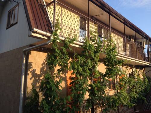 Фотографии гостевого дома
Гребенская 50