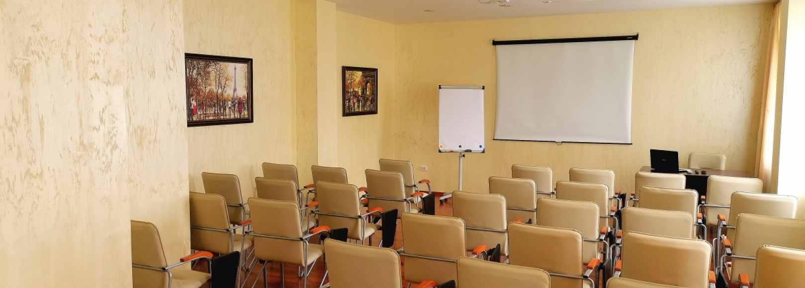 Фотография конференц-зала Малый конференц-зал