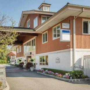 Фотографии гостиницы 
            Econo Lodge Inn & Suites - North Vancouver