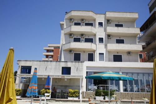 Фотография гостиницы Hotel Tirona