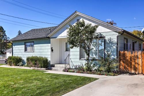 Фотографии гостевого дома 
            Renovated Carson City Duplex with Backyard and Patio