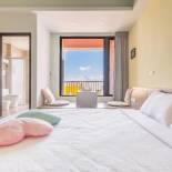 Фотография мини отеля Water Reflection