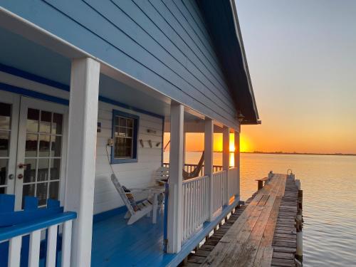 Фотография гостиницы The Odyssey Resort Utila