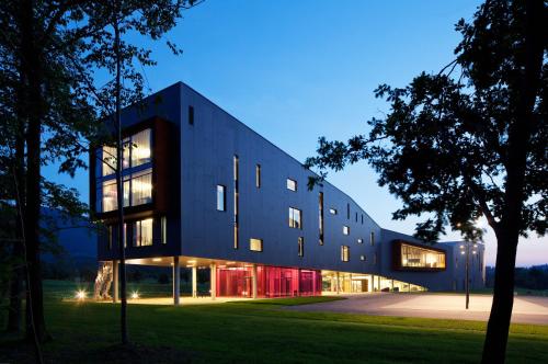 Фотография гостиницы Miura Hotel