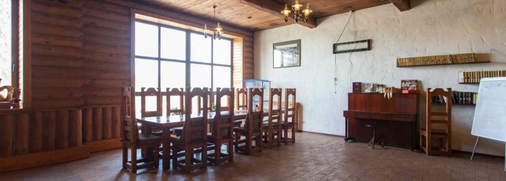 Фотография банкетного зала Зюраткуль