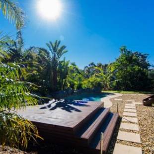 Фотографии мини отеля
Balconies Dolphincove