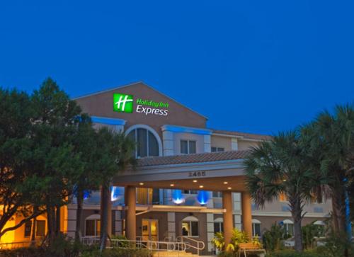 Фотография мини отеля Holiday Inn Express West Palm Beach Metrocentre, an IHG Hotel