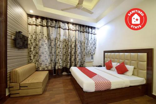 Фотография гостиницы OYO 12841 Hotel Maa Residency