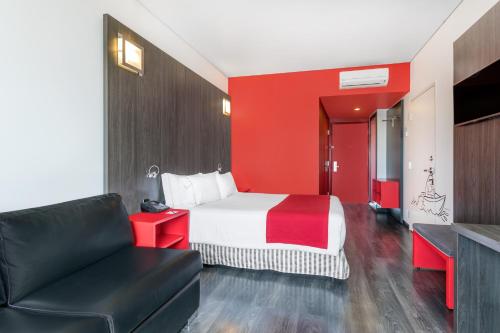 Фотография гостиницы Ramada Encore by Wyndham Queretaro