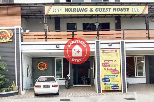 Фотография гостиницы OYO 90151 Guest House 180