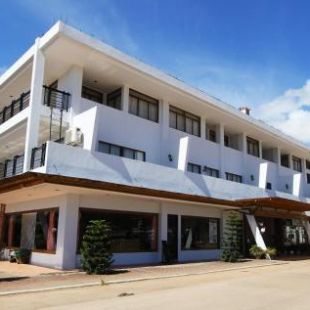 Фотография гостиницы Coron Gateway Hotel & Suites