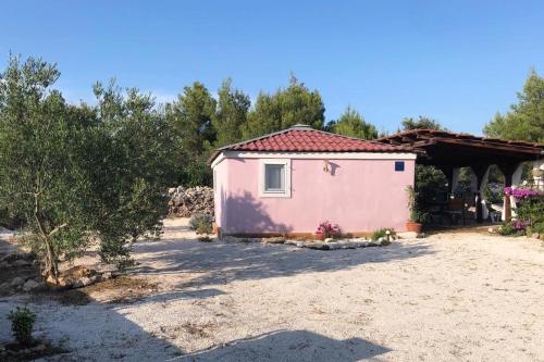 Фотография гостевого дома Holiday house with a parking space Cove Osibova, Brac - 16372