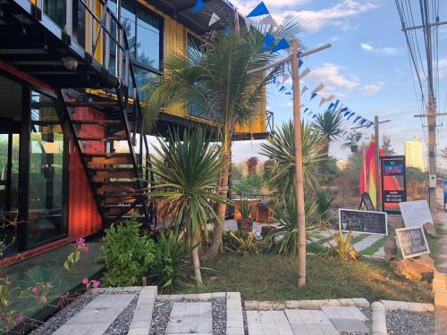 Фотография гостиницы Beach Box Resort at Rimlay Rayong