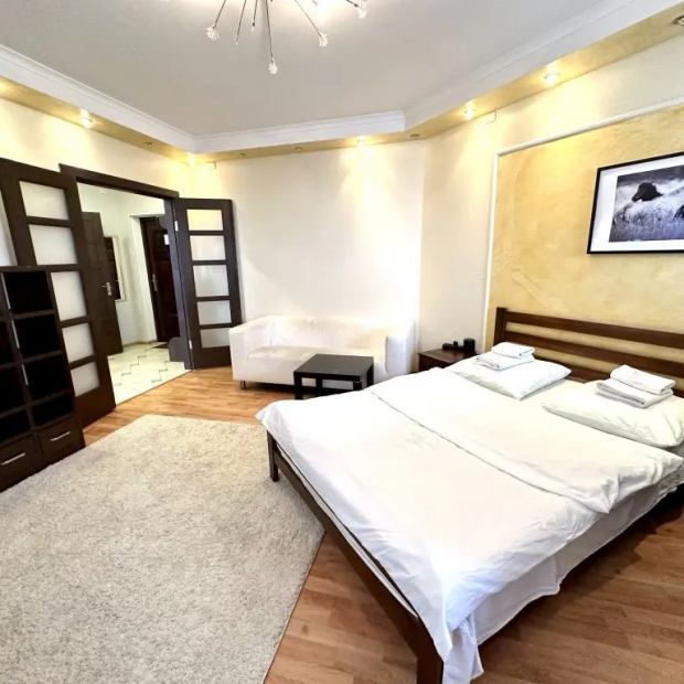 Фотографии квартиры 
            Апартаменты 090 Флэтс-Лайн на улице Красноармейская 100