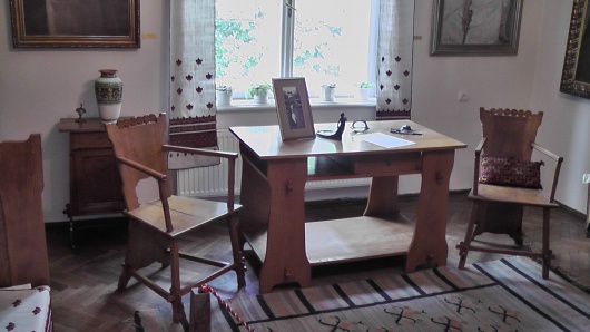 Фотографии музея 
            Художественно-мемориальный музей Е. Кульчицкой