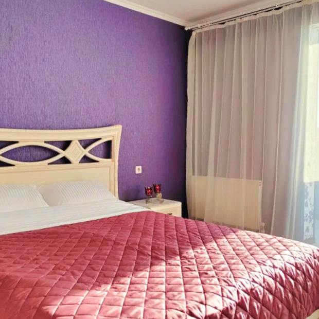 Фотографии квартиры 
            Квартира 2-ком.кв. на Батарейной, 381/6