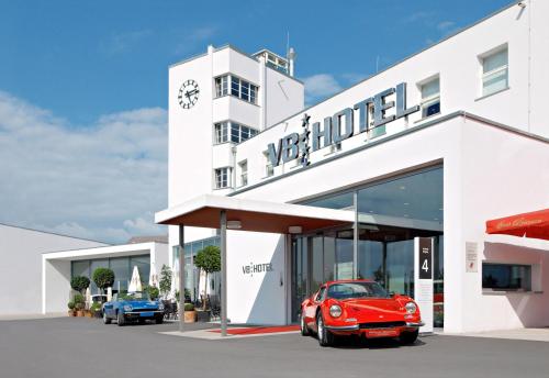 Фотография гостиницы V8 HOTEL Classic Motorworld Region Stuttgart