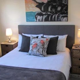 Фотография мини отеля Six-four-two on Vincent