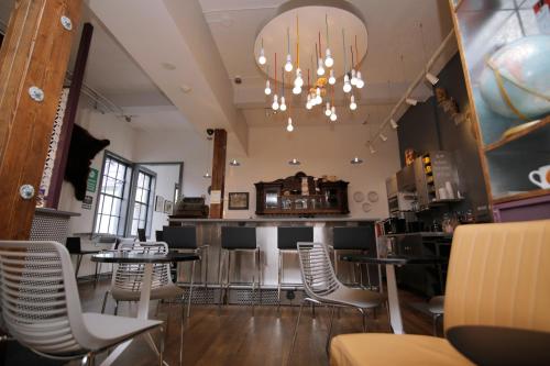 Фотография мини отеля Silverbow Inn Hotel & Suites