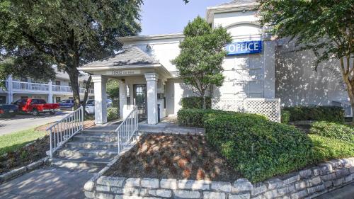 Фотография гостиницы Studio 6-San Antonio, TX - Six Flags