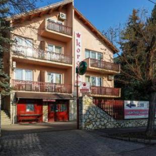 Фотографии мини отеля
Korona Panzió Budapest