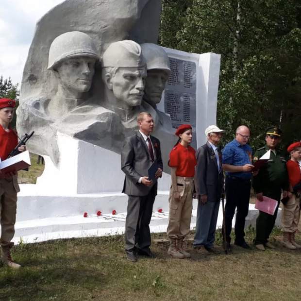 Фотография достопримечательности Братское кладбище советских воинов